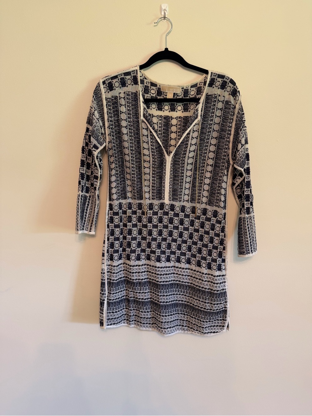 Michael Kors Black & White Geometric V‑Neck Tunic Dress